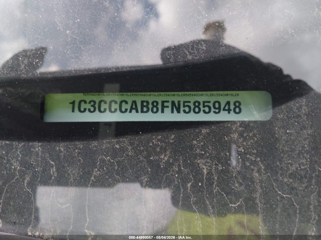 44990057 :رقم المزاد ، 1C3CCCAB8FN585948 vin ، 2015 Chrysler 200 Limited مزاد بيع