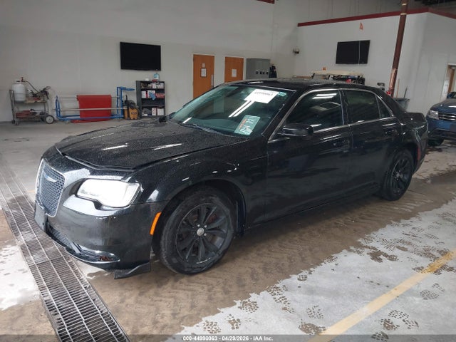 2018 Chrysler 300 Touring მანქანა იყიდება აუქციონზე, vin: 2C3CCAAG9JH299530, აუქციონის ნომერი: 44990063