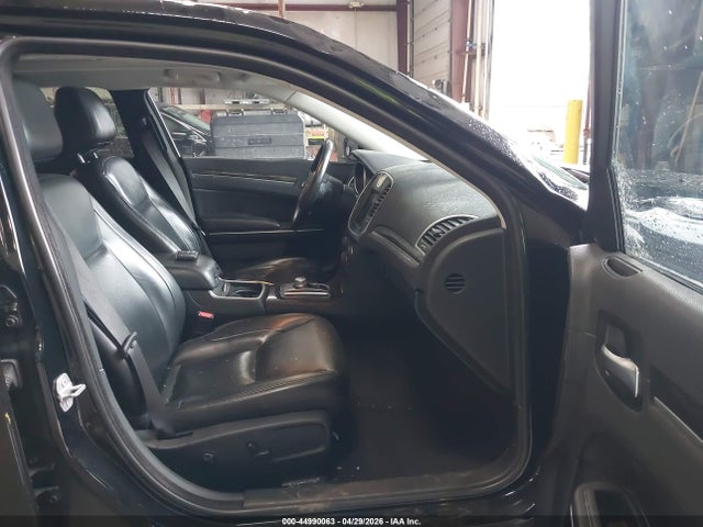 2018 Chrysler 300 Touring მანქანა იყიდება აუქციონზე, vin: 2C3CCAAG9JH299530, აუქციონის ნომერი: 44990063