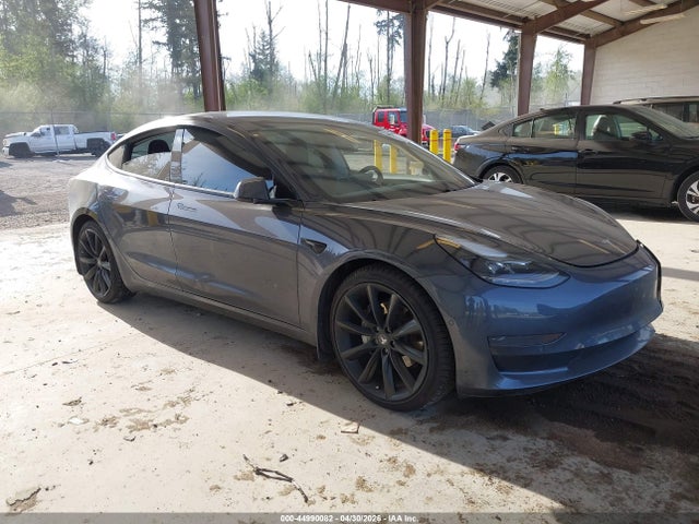 44990082 :رقم المزاد ، 5YJ3E1EAXMF987185 vin ، 2021 Tesla Model 3 Standard Range Plus Rear-wheel Drive مزاد بيع