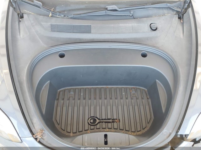 44990082 :رقم المزاد ، 5YJ3E1EAXMF987185 vin ، 2021 Tesla Model 3 Standard Range Plus Rear-wheel Drive مزاد بيع
