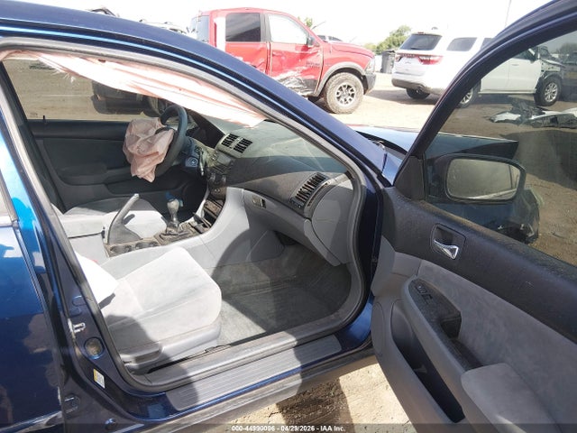 44990096 :رقم المزاد ، 1HGCM55455A062717 vin ، 2005 Honda Accord 2.4 Lx مزاد بيع