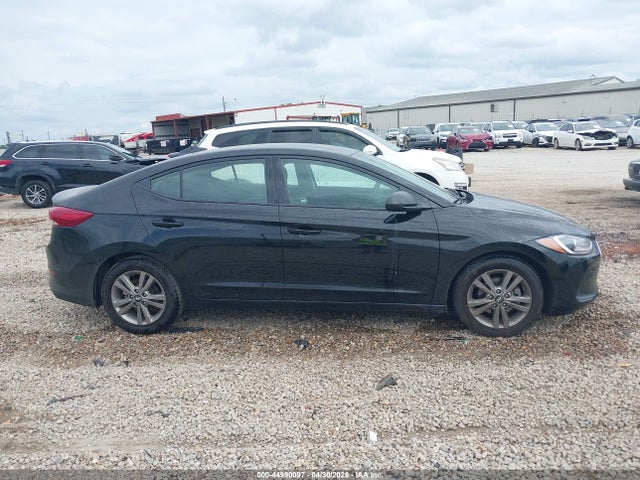 Продажа на аукционе авто 2018 Hyundai Elantra Sel, vin: 5NPD84LF4JH383057, номер лота: 44990097