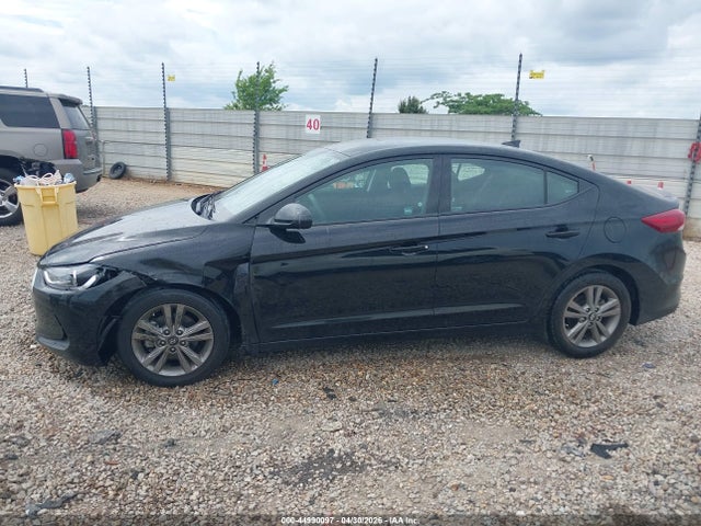 Продажа на аукционе авто 2018 Hyundai Elantra Sel, vin: 5NPD84LF4JH383057, номер лота: 44990097