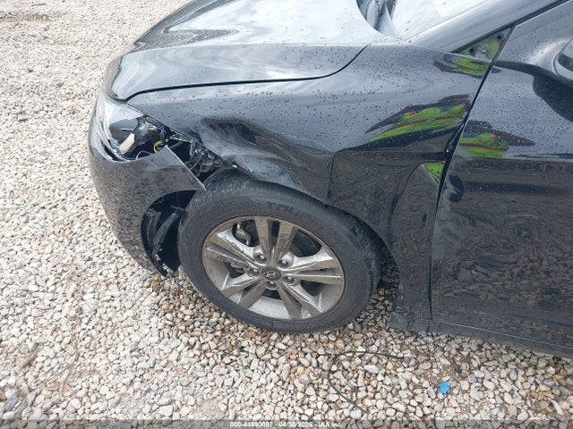 Продажа на аукционе авто 2018 Hyundai Elantra Sel, vin: 5NPD84LF4JH383057, номер лота: 44990097