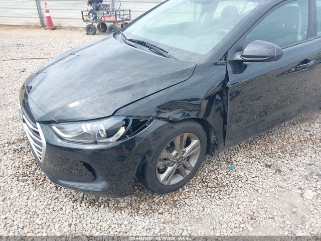 Продажа на аукционе авто 2018 Hyundai Elantra Sel, vin: 5NPD84LF4JH383057, номер лота: 44990097