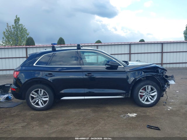 Продаж на аукціоні авто 2018 Audi Q5 2.0t Premium/2.0t Tech Premium, vin: WA1ANAFY4J2132767, номер лоту: 44990127