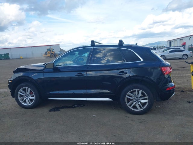 Продаж на аукціоні авто 2018 Audi Q5 2.0t Premium/2.0t Tech Premium, vin: WA1ANAFY4J2132767, номер лоту: 44990127