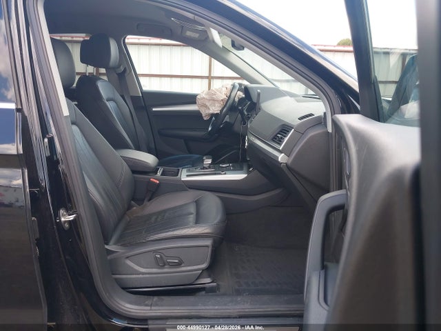 Продаж на аукціоні авто 2018 Audi Q5 2.0t Premium/2.0t Tech Premium, vin: WA1ANAFY4J2132767, номер лоту: 44990127