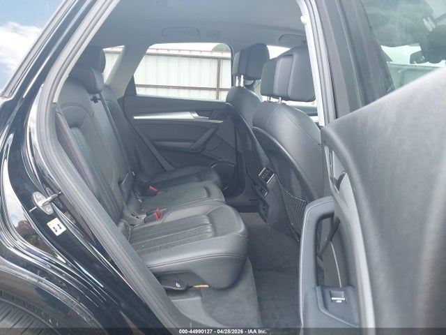 Продаж на аукціоні авто 2018 Audi Q5 2.0t Premium/2.0t Tech Premium, vin: WA1ANAFY4J2132767, номер лоту: 44990127