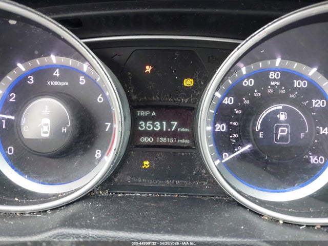 2011 Hyundai Sonata Ltd მანქანა იყიდება აუქციონზე, vin: 5NPEC4AC3BH005776, აუქციონის ნომერი: 44990132