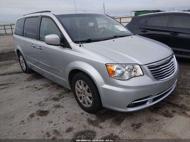 44990134 :رقم المزاد ، 2A4RR8DG8BR615448 vin ، 2011 Chrysler Town & Country Touring-l مزاد بيع