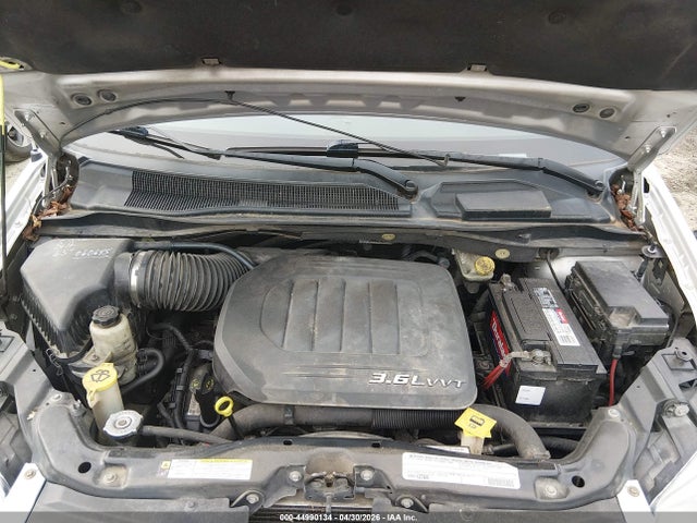 44990134 :رقم المزاد ، 2A4RR8DG8BR615448 vin ، 2011 Chrysler Town & Country Touring-l مزاد بيع