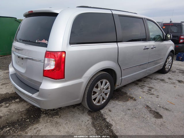 44990134 :رقم المزاد ، 2A4RR8DG8BR615448 vin ، 2011 Chrysler Town & Country Touring-l مزاد بيع