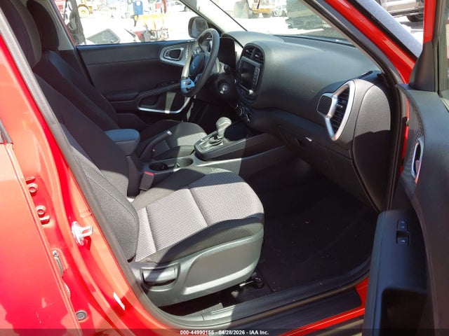 KNDJ23AU6R7226131 KIA SOUL LX