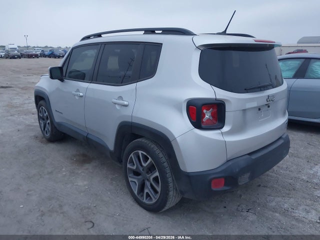 ZACCJABT3FPB97157 Jeep Renegade Latitude