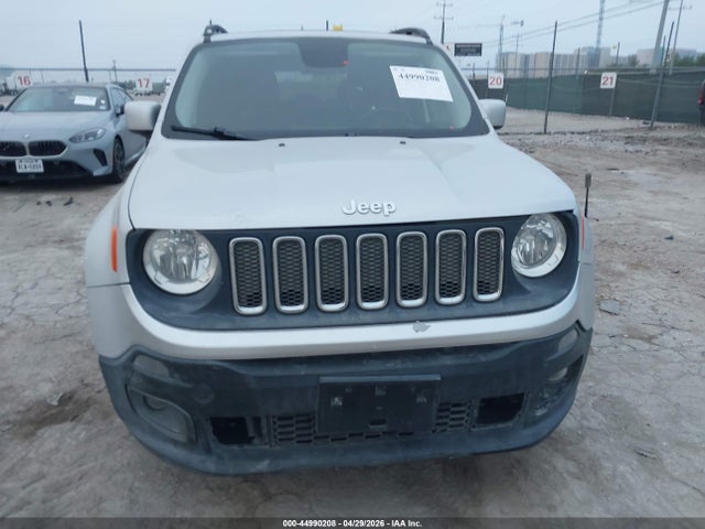 ZACCJABT3FPB97157 Jeep Renegade Latitude