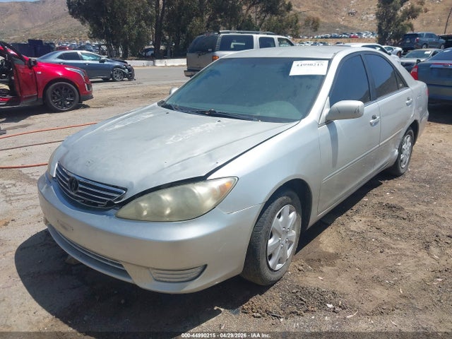 Продаж на аукціоні авто 2005 Toyota Camry Le, vin: 4T1BE32K55U587155, номер лоту: 44990215