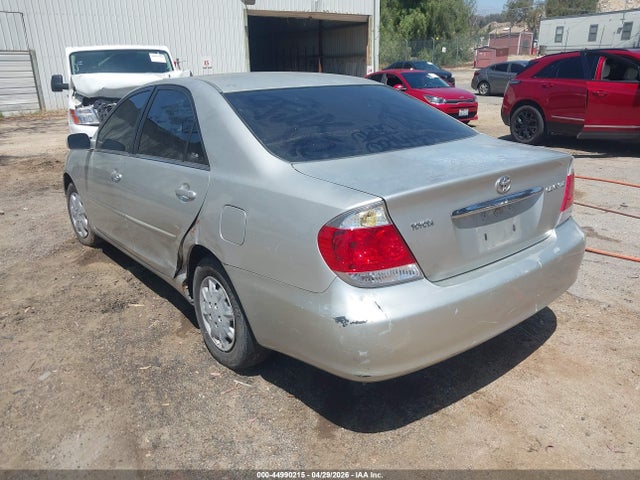 Продаж на аукціоні авто 2005 Toyota Camry Le, vin: 4T1BE32K55U587155, номер лоту: 44990215