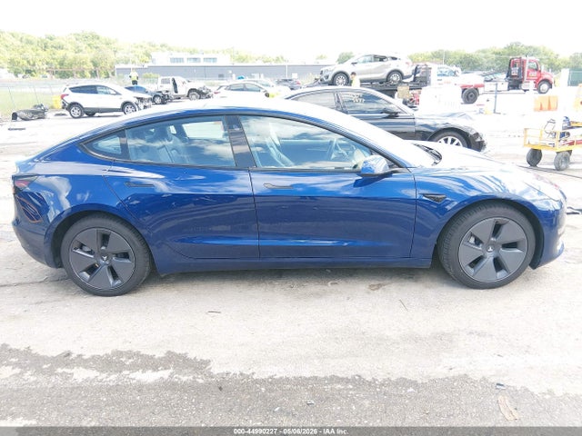 2022 Tesla Model 3 Long Range Dual Motor All-wheel Drive მანქანა იყიდება აუქციონზე, vin: 5YJ3E1EB2NF208047, აუქციონის ნომერი: 44990227