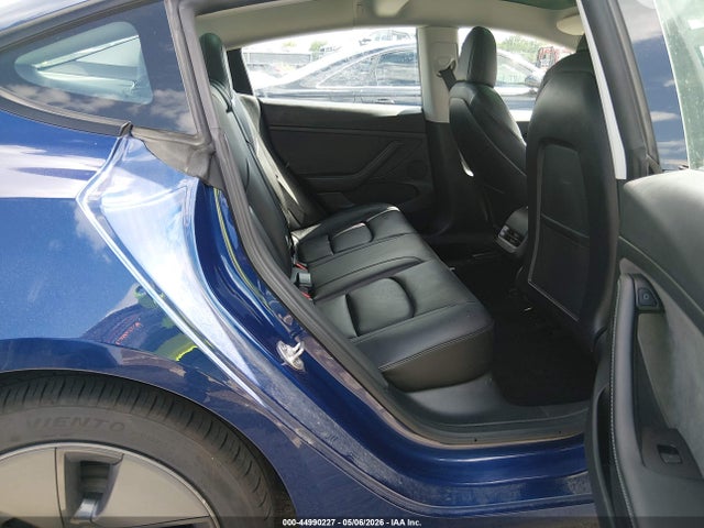 2022 Tesla Model 3 Long Range Dual Motor All-wheel Drive მანქანა იყიდება აუქციონზე, vin: 5YJ3E1EB2NF208047, აუქციონის ნომერი: 44990227