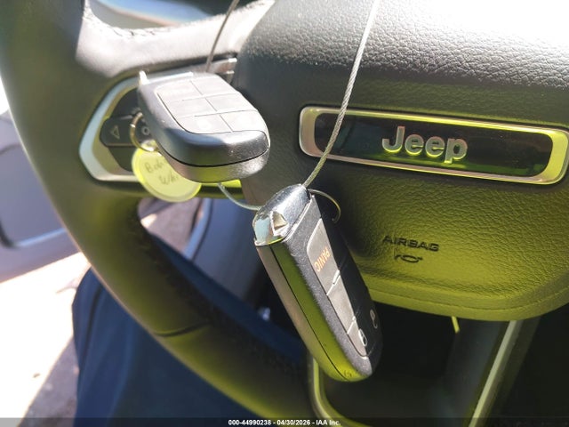 44990238 :رقم المزاد ، 3C4NJDBN5PT551136 vin ، 2023 Jeep Compass Latitude 4x4 مزاد بيع