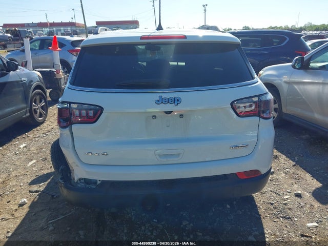 44990238 :رقم المزاد ، 3C4NJDBN5PT551136 vin ، 2023 Jeep Compass Latitude 4x4 مزاد بيع