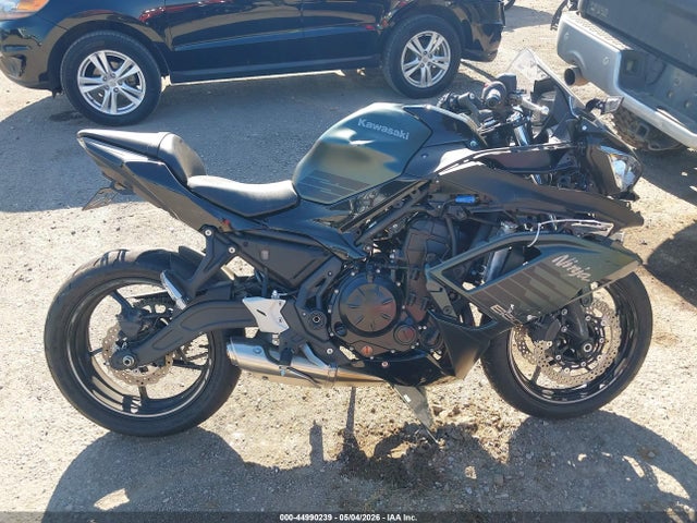 Kawasaki Ex650 P 2025 ML5EXEP1XSDAF7484 Image 12