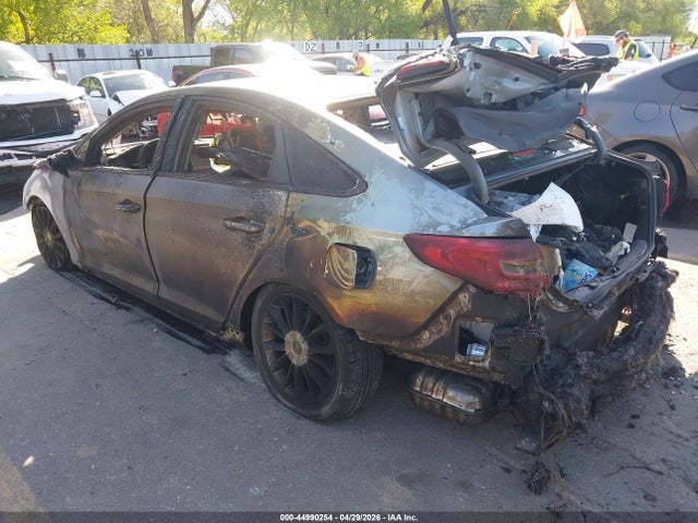 Hyundai Sonata Limited 2015 5NPE34AF5FH071875 Image 3