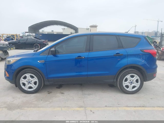 Продажа на аукционе авто 2019 Ford Escape S, vin: 1FMCU0F70KUC02270, номер лота: 44990272