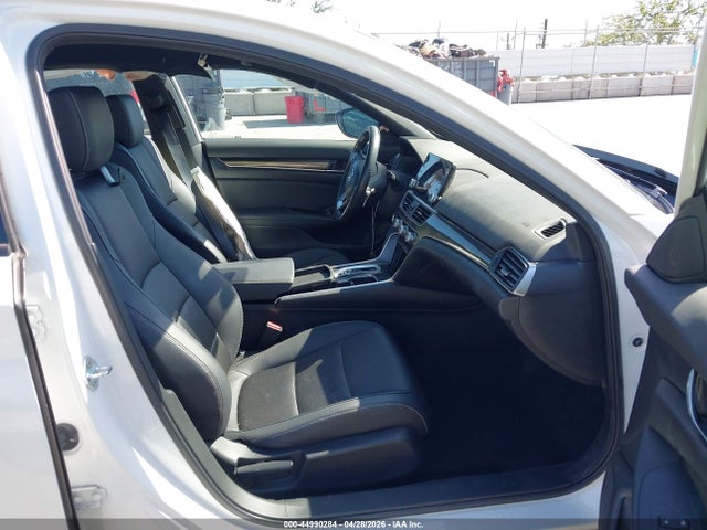 Продажа на аукционе авто 2022 Honda Accord Hybrid Sport, vin: 1HGCV3F20NA036783, номер лота: 44990284