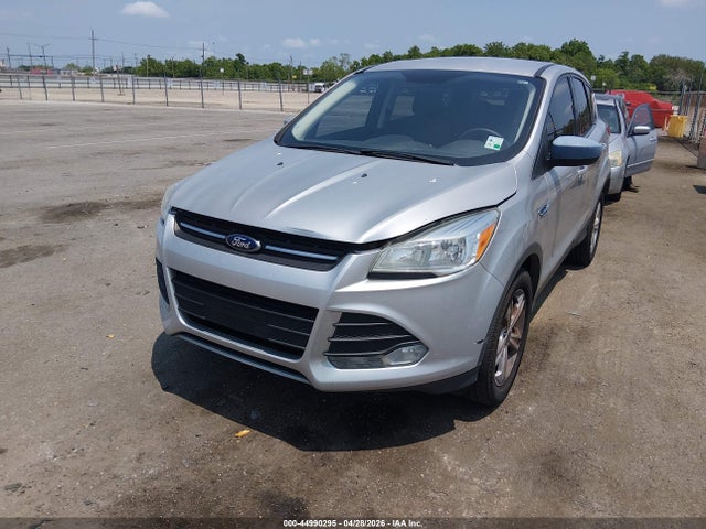 1FMCU0G75GUC58033 Ford ESCAPE SE
