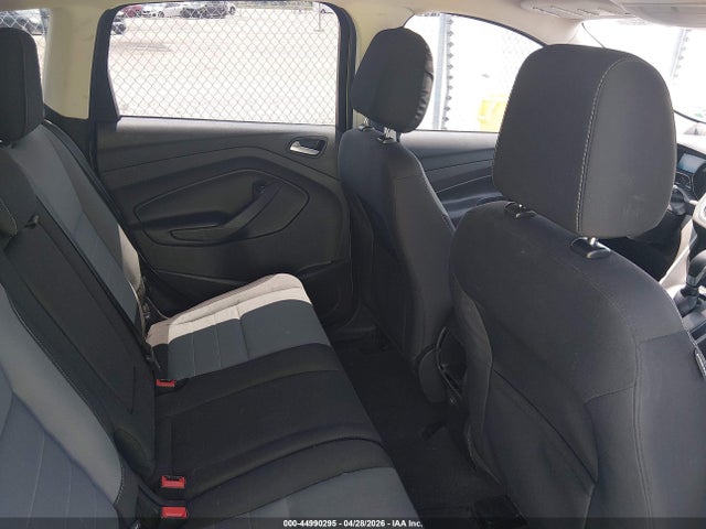 1FMCU0G75GUC58033 Ford ESCAPE SE