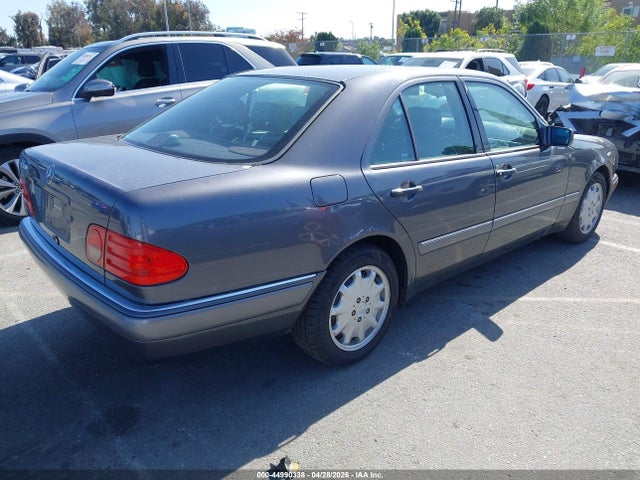 44990338 :رقم المزاد ، WDBJF55F9VA409305 vin ، 1997 Mercedes-benz E 320 مزاد بيع