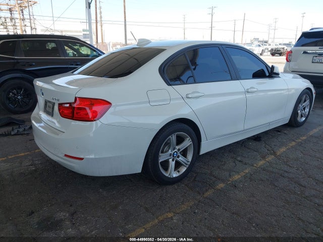 WBA3C1C51FK122037 BMW 328I
