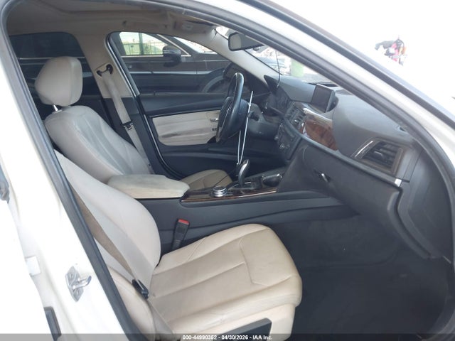WBA3C1C51FK122037 BMW 328I