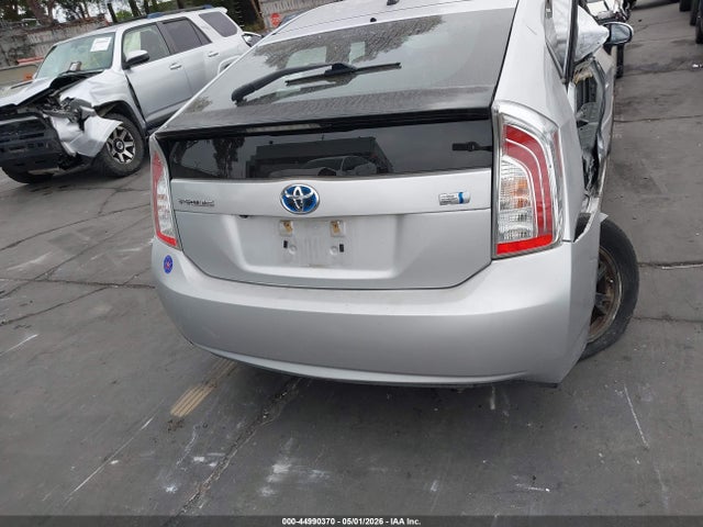 44990370 :رقم المزاد ، JTDKN3DUXF0401539 vin ، 2015 Toyota Prius Two مزاد بيع