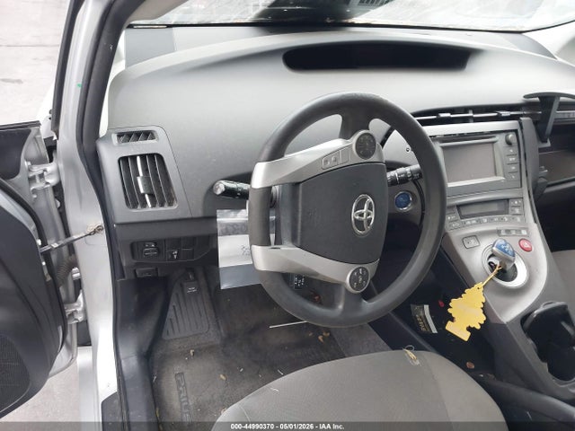 44990370 :رقم المزاد ، JTDKN3DUXF0401539 vin ، 2015 Toyota Prius Two مزاد بيع