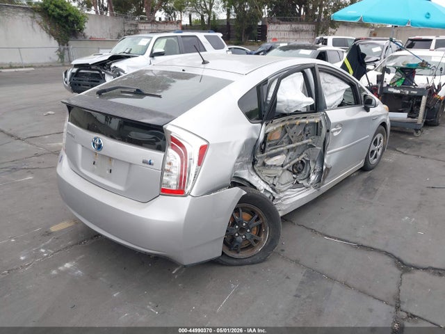 44990370 :رقم المزاد ، JTDKN3DUXF0401539 vin ، 2015 Toyota Prius Two مزاد بيع