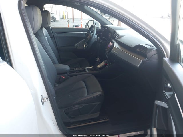 44990371 :رقم المزاد ، WA1DECF34L1020668 vin ، 2020 Audi Q3 Premium 45 Tfsi S Line Quattro Tiptronic مزاد بيع