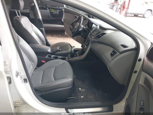 2015 Hyundai Elantra Sport მანქანა იყიდება აუქციონზე, vin: KMHDH4AH2FU231386, აუქციონის ნომერი: 44990390