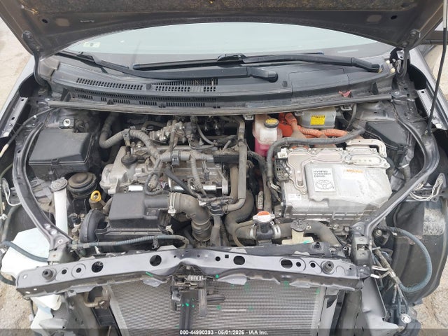 JTDKDTB30G1125462 Toyota Prius C Four