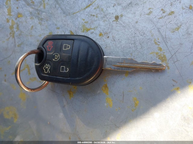44990398 :رقم المزاد ، 1FAHP2F83DG115282 vin ، 2013 Ford Taurus Limited مزاد بيع