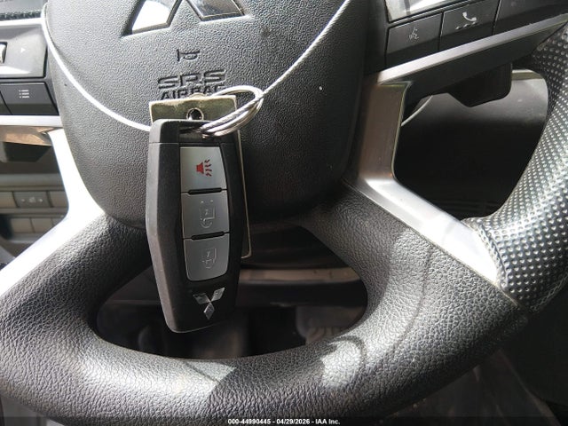 44990445 :رقم المزاد ، JA4J3TA87NZ026674 vin ، 2022 Mitsubishi Outlander Es 2.5 2wd مزاد بيع