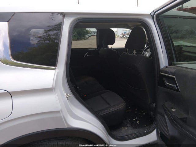 44990445 :رقم المزاد ، JA4J3TA87NZ026674 vin ، 2022 Mitsubishi Outlander Es 2.5 2wd مزاد بيع