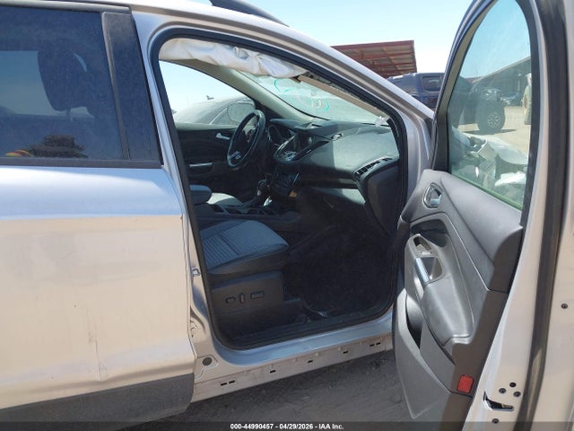 1FMCU9J94HUB10262 Ford Escape Titanium