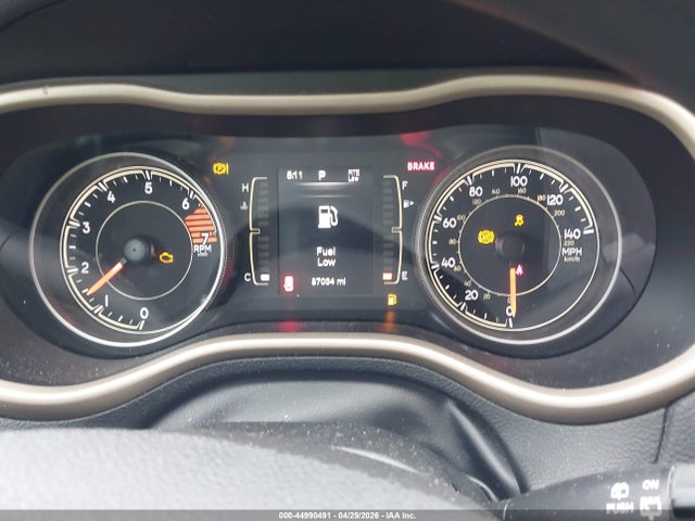 2018 Jeep Cherokee Latitude Fwd მანქანა იყიდება აუქციონზე, vin: 1C4PJLCB6JD536875, აუქციონის ნომერი: 44990491