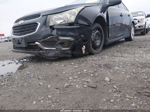 44990507 :رقم المزاد ، 1G1PE5SB7F7111049 vin ، 2015 Chevrolet Cruze 2lt Auto مزاد بيع