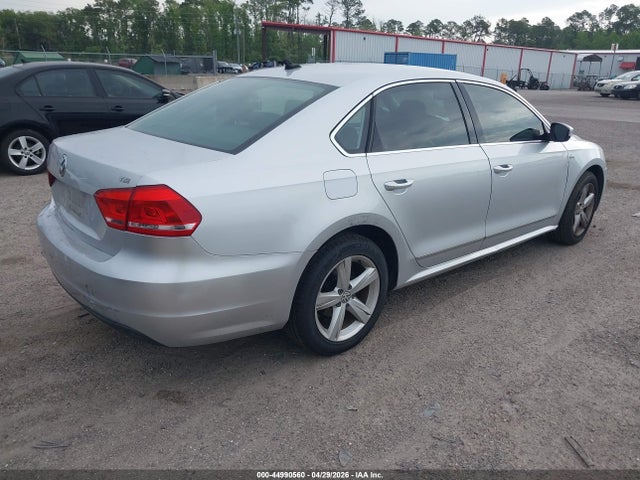 Продаж на аукціоні авто 2015 Volkswagen Passat 1.8t Limited Edition, vin: 1VWAT7A35FC115405, номер лоту: 44990560