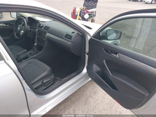 Продаж на аукціоні авто 2015 Volkswagen Passat 1.8t Limited Edition, vin: 1VWAT7A35FC115405, номер лоту: 44990560